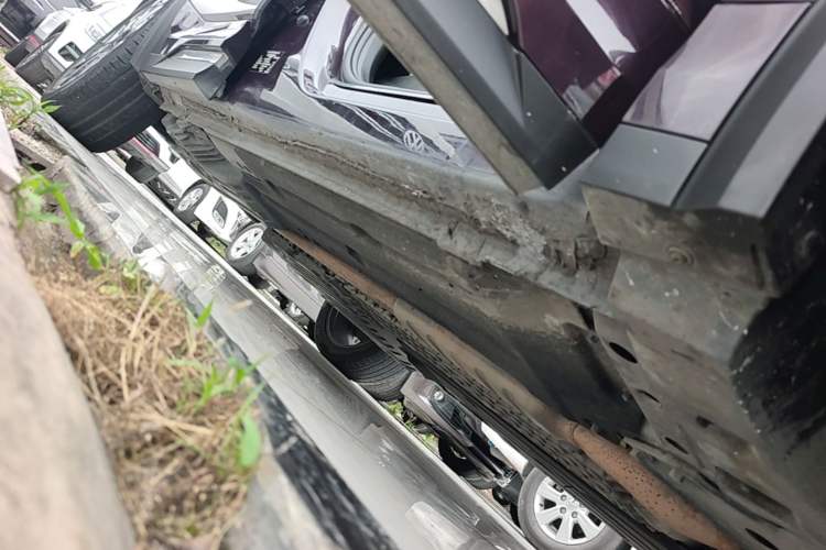 Used Lynk & Co 05 EM-P 2021 1.5TD PHEV HALO Right Side Sill