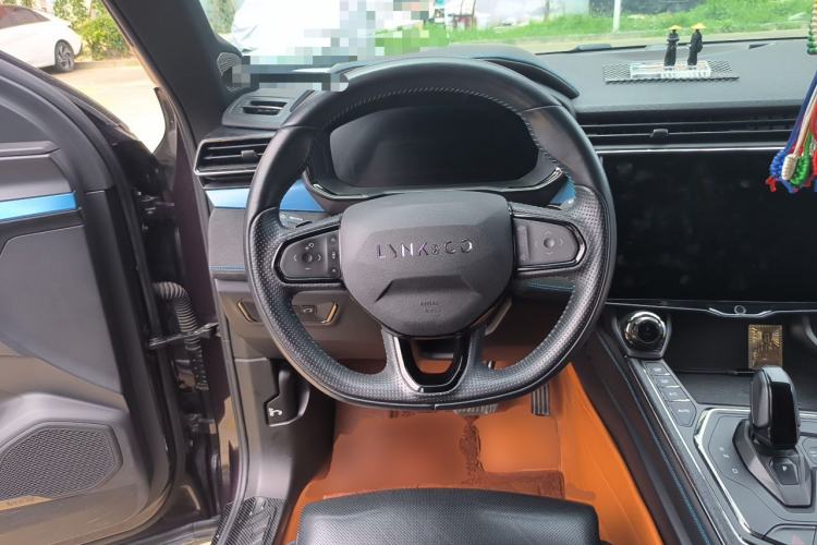 Used Lynk & Co 05 EM-P 2021 1.5TD PHEV HALO Steering Wheel