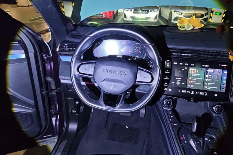 Used Lynk & Co 05 EM-P 2021 1.5TD PHEV HALO Steering Wheel