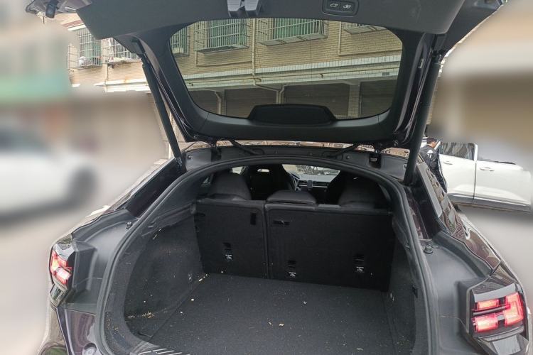 Used Lynk & Co 05 EM-P 2021 1.5TD PHEV HALO Trunk