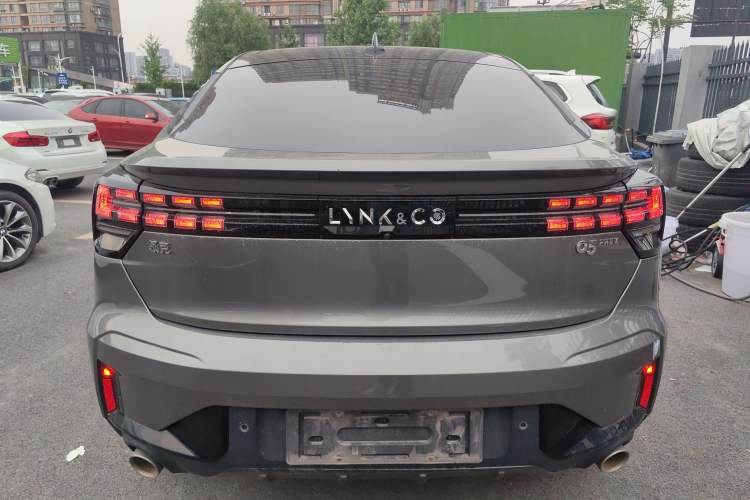 Used Lynk & Co 05 EM-P 2021 1.5TD PHEV HALO Exterior 4