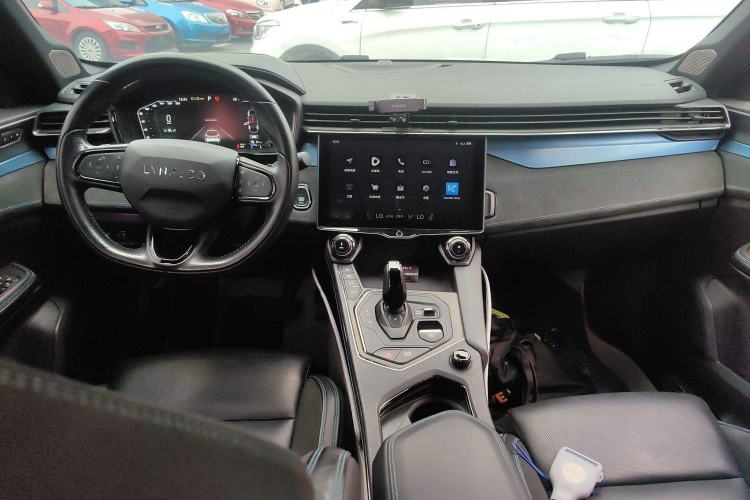 Used Lynk & Co 05 EM-P 2021 1.5TD PHEV HALO Interior 2