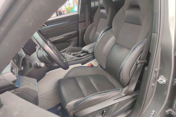 Used Lynk & Co 05 EM-P 2021 1.5TD PHEV HALO Left Front Seat