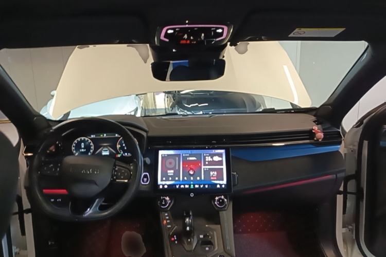 Used Lynk & Co 05 EM-P 2021 1.5TD PHEV HALO Center Console