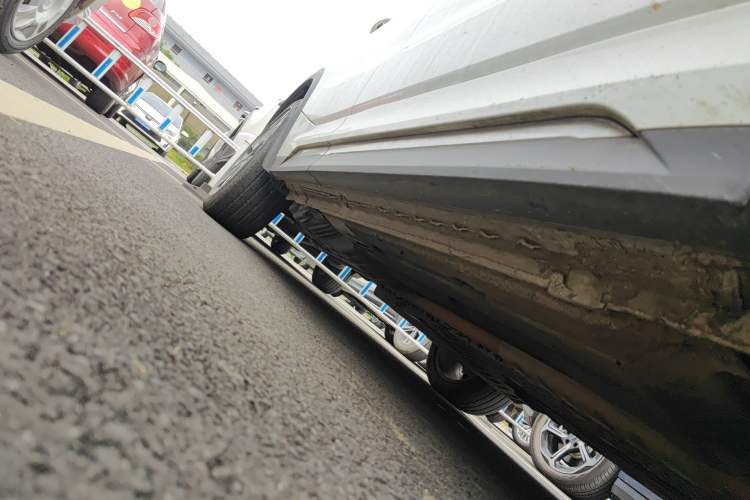 Used Lynk & Co 05 EM-P 2021 1.5TD PHEV HALO Chassis Front Right