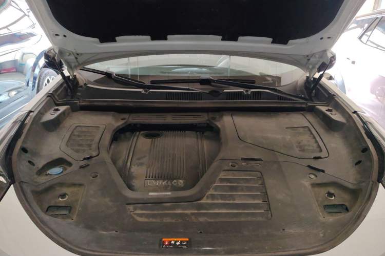 Used Lynk & Co 05 EM-P 2021 1.5TD PHEV HALO Engine Bay