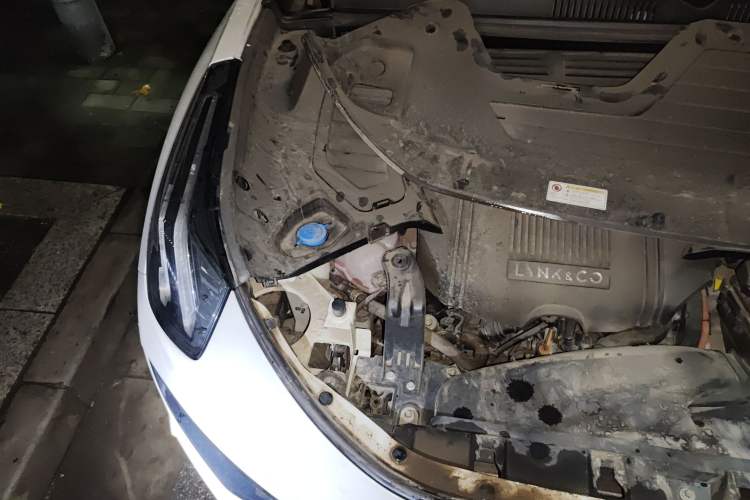 Used Lynk & Co 05 EM-P 2021 1.5TD PHEV HALO Engine Bay Right