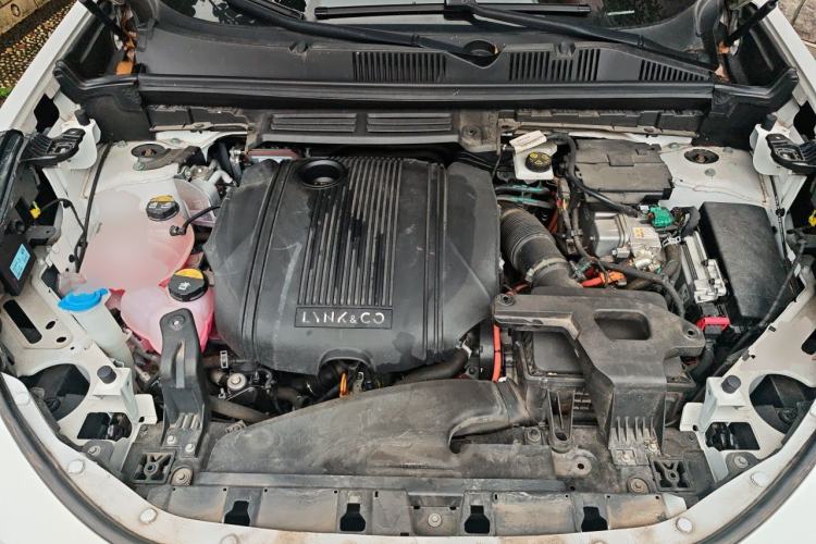 Used Lynk & Co 05 EM-P 2021 1.5TD PHEV HALO Engine Bay