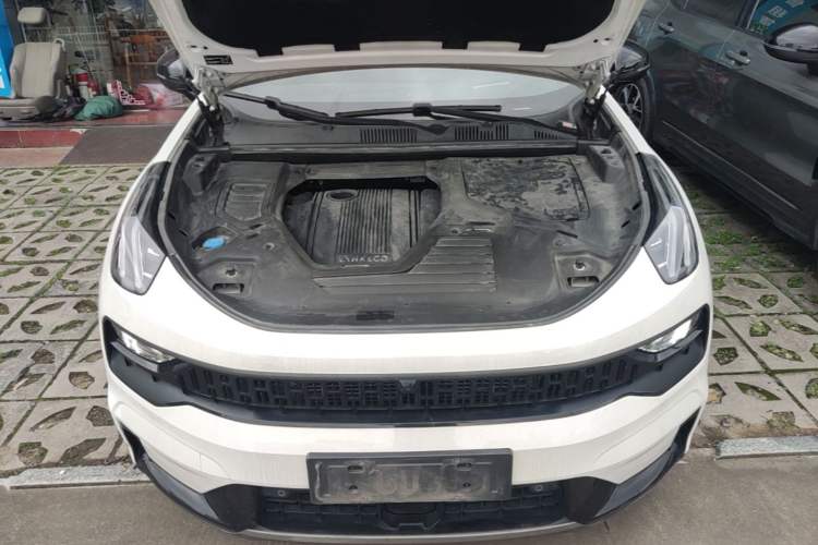 Used Lynk & Co 05 EM-P 2021 1.5TD PHEV HALO Engine Bay