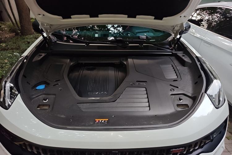 Used Lynk & Co 05 EM-P 2021 1.5TD PHEV HALO Engine Bay