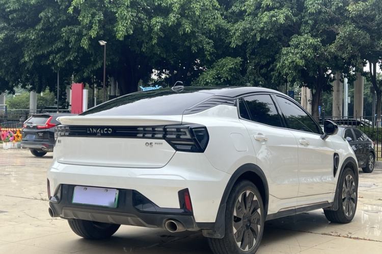 Used Lynk & Co 05 EM-P 2021 1.5TD PHEV HALO Exterior 3