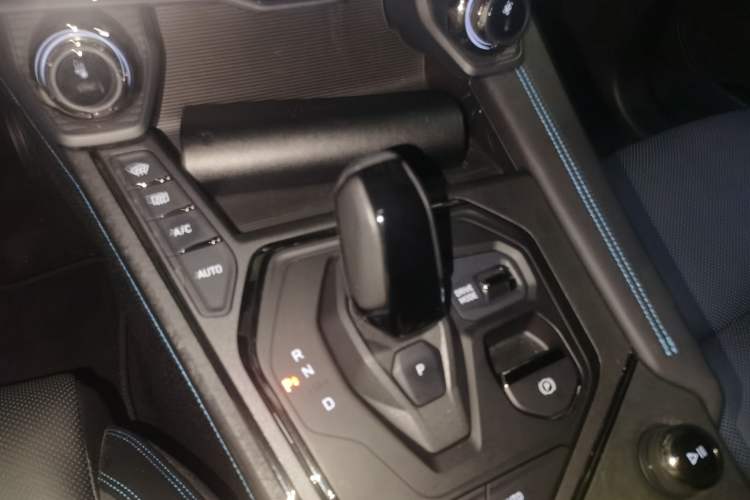 Used Lynk & Co 05 EM-P 2021 1.5TD PHEV HALO Gear Lever