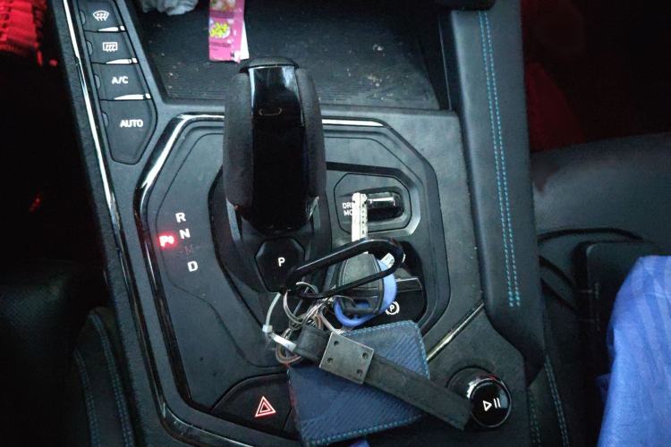 Used Lynk & Co 05 EM-P 2021 1.5TD PHEV HALO Gear Lever