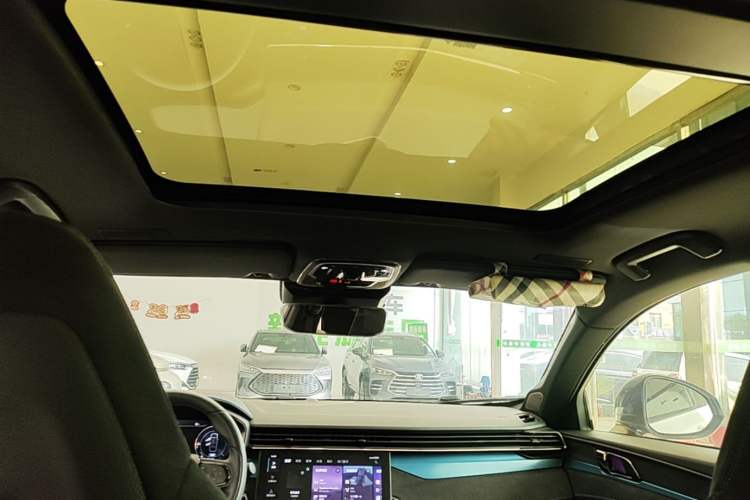 Used Lynk & Co 05 EM-P 2021 1.5TD PHEV HALO Headliner