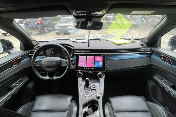 Used Lynk & Co 05 EM-P 2021 1.5TD PHEV HALO Interior 1