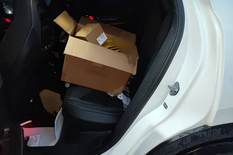 Used Lynk & Co 05 EM-P 2021 1.5TD PHEV HALO Interior 4