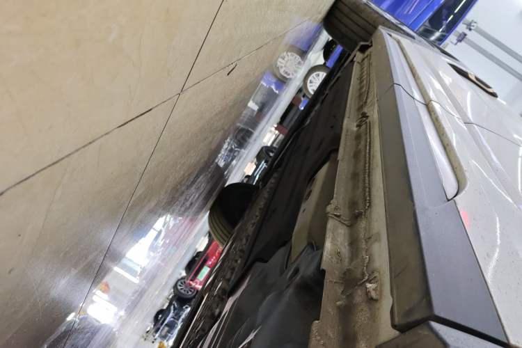 Used Lynk & Co 05 EM-P 2021 1.5TD PHEV HALO Left Side Sill
