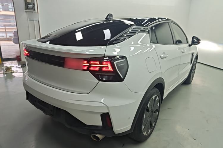 Used Lynk & Co 05 EM-P 2021 1.5TD PHEV HALO Rear Right 45 Deg