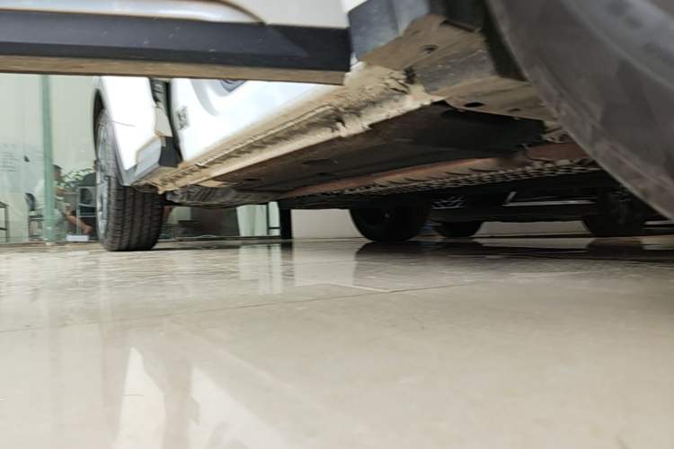 Used Lynk & Co 05 EM-P 2021 1.5TD PHEV HALO Right Side Sill