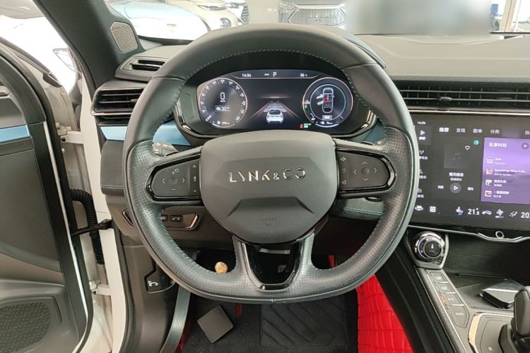 Used Lynk & Co 05 EM-P 2021 1.5TD PHEV HALO Steering Wheel
