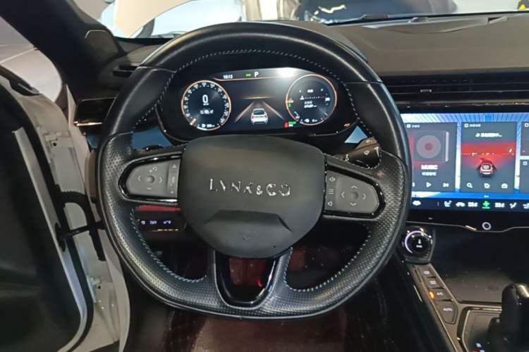 Used Lynk & Co 05 EM-P 2021 1.5TD PHEV HALO Steering Wheel