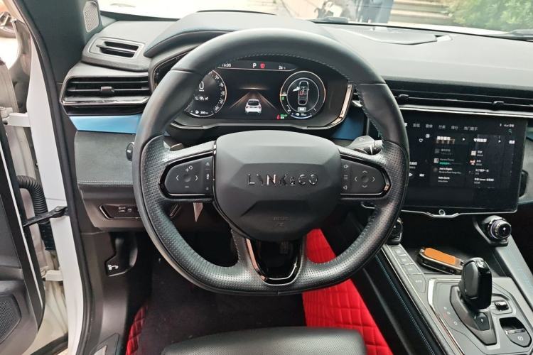 Used Lynk & Co 05 EM-P 2021 1.5TD PHEV HALO Steering Wheel