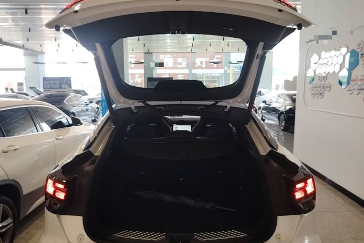 Used Lynk & Co 05 EM-P 2021 1.5TD PHEV HALO Trunk