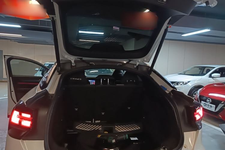 Used Lynk & Co 05 EM-P 2021 1.5TD PHEV HALO Trunk