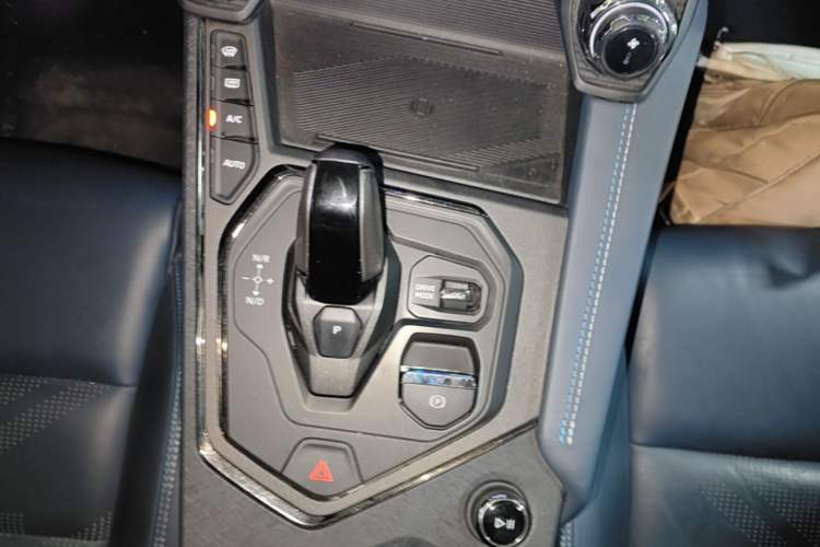 Used Lynk & Co 05 EM-P 2023 1.5TD EM-P Gear Lever