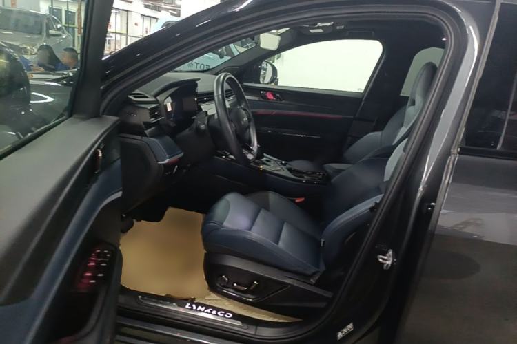 Used Lynk & Co 05 EM-P 2023 1.5TD EM-P Left Front Seat
