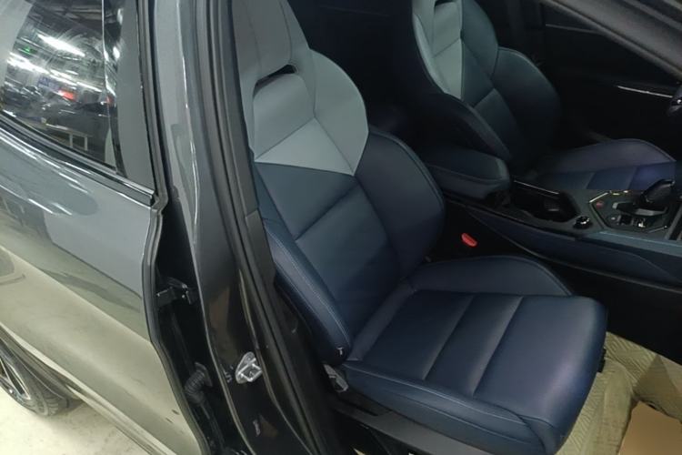Used Lynk & Co 05 EM-P 2023 1.5TD EM-P Right Front Seat