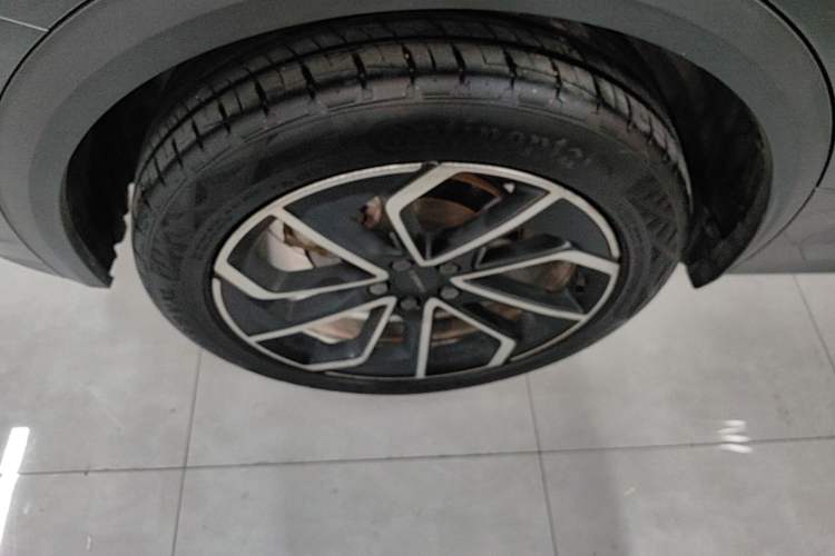 Used Lynk & Co 05 EM-P 2023 1.5TD EM-P Right Rear Wheel Hub