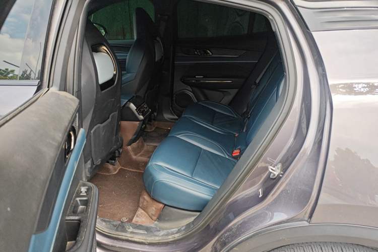 Used Lynk & Co 05 EM-P 2023 1.5TD EM-P Interior 4