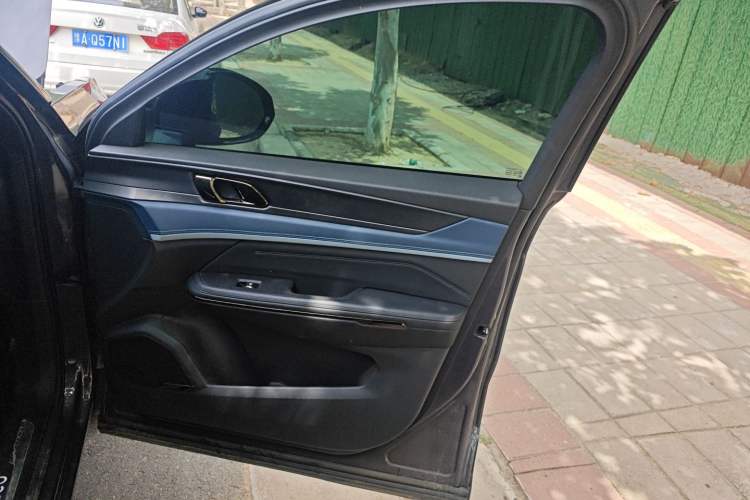 Used Lynk & Co 05 EM-P 2023 1.5TD EM-P Interior 5