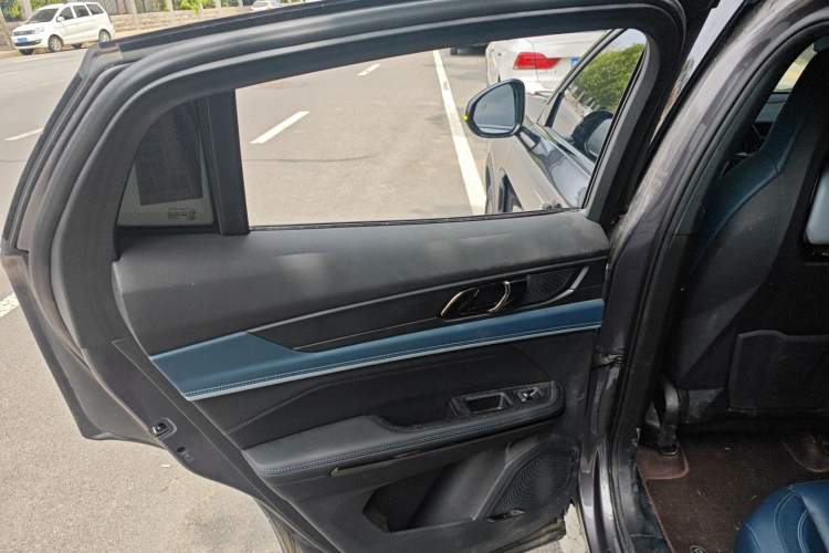 Used Lynk & Co 05 EM-P 2023 1.5TD EM-P Interior 8
