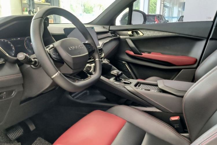 Used Lynk & Co 06 2020 1.5T JinPro model Interior 2