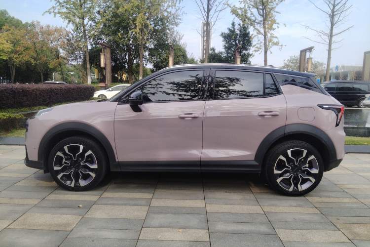 Used Lynk & Co 06 2023 Remix 1.5T Shero Left Side