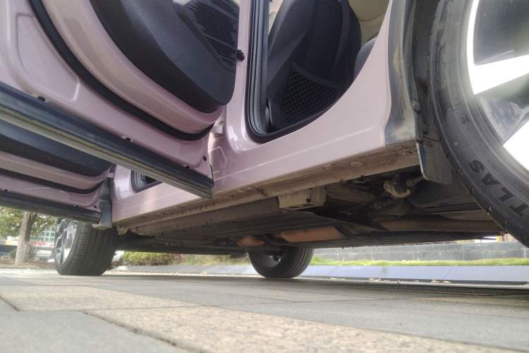 Used Lynk & Co 06 2023 Remix 1.5T Shero Left Side Sill