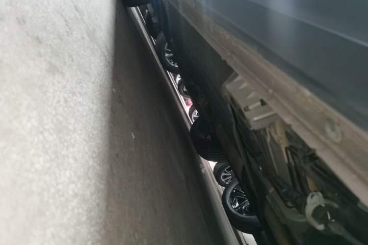 Used Lynk & Co 06 2023 Remix 1.5T Shero Left Side Sill