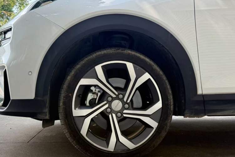 Used Lynk & Co 06 2023 Remix 1.5T Dynamic Halo Exterior 8