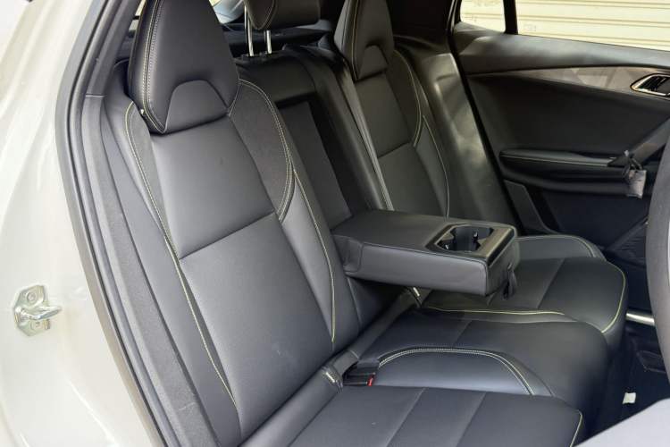 Used Lynk & Co 06 2023 Remix 1.5T Dynamic Halo Interior 12
