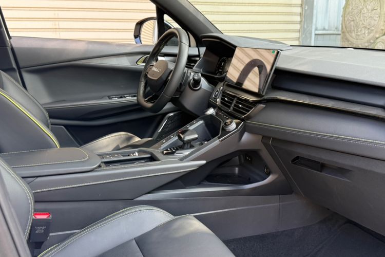 Used Lynk & Co 06 2023 Remix 1.5T Dynamic Halo Right Front Seat