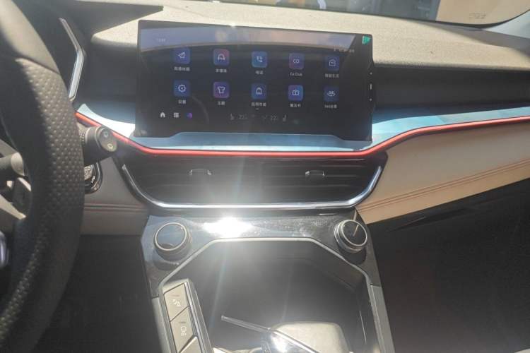 Used Lynk & Co 06 2020 1.5T YAO Halo Audio And AC Panel