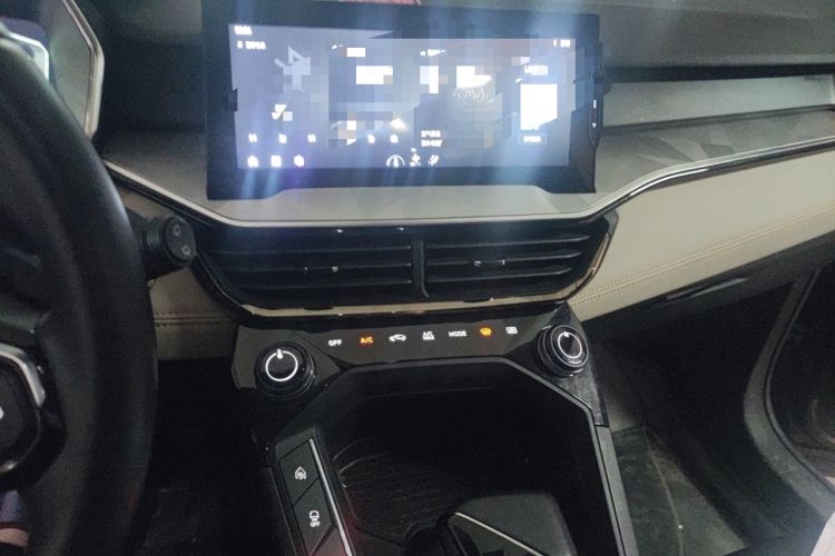 Used Lynk & Co 06 2020 1.5T Type Plus Audio And AC Panel