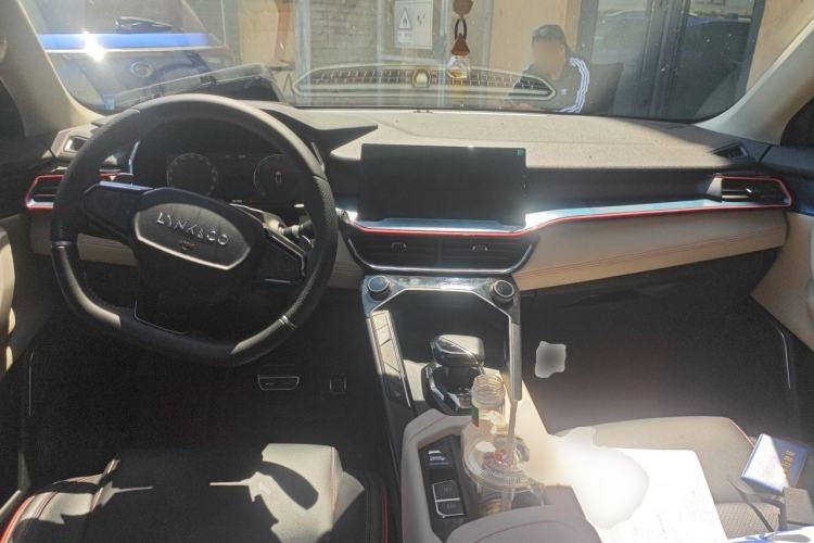 Used Lynk & Co 06 2020 1.5T YAO Halo Center Console