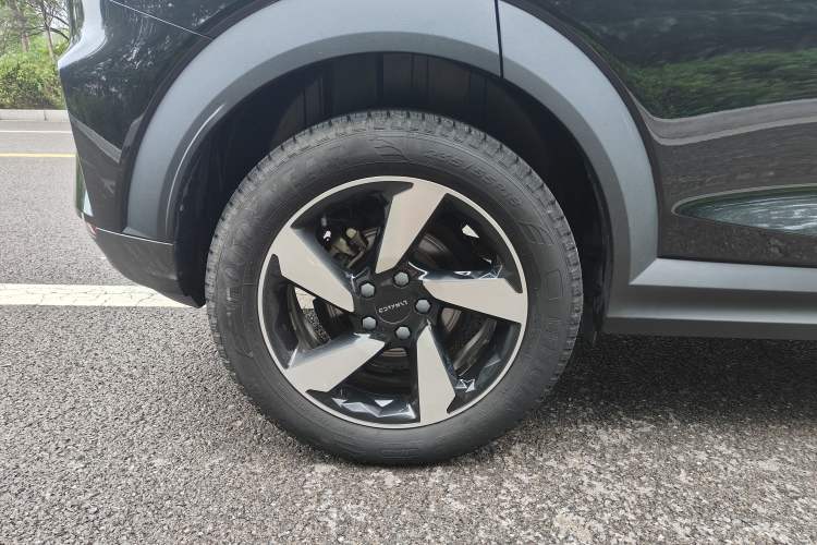 Used Lynk & Co 06 2020 1.5T JinPro model Exterior 3