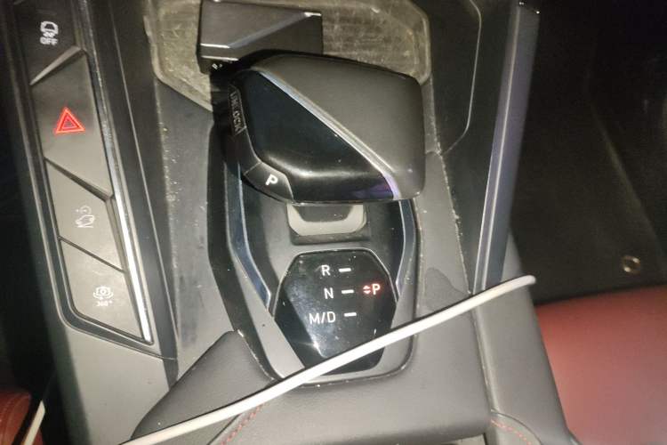Used Lynk & Co 06 2020 1.5T JinPro model Gear Lever