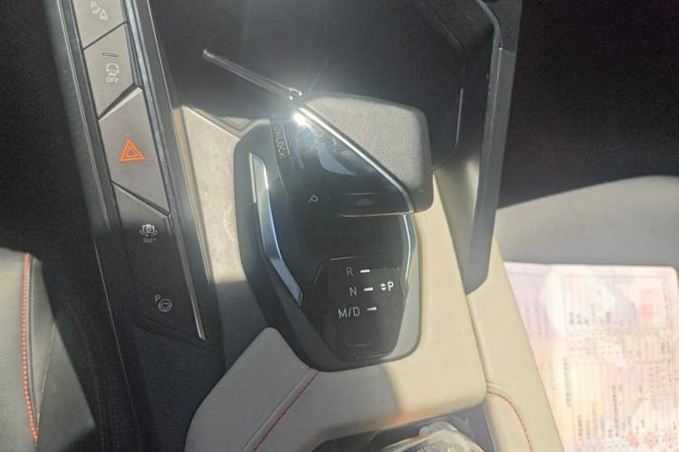 Used Lynk & Co 06 2020 1.5T YAO Halo Gear Lever