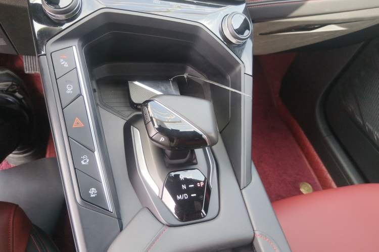 Used Lynk & Co 06 2020 1.5T JinPro model Gear Lever