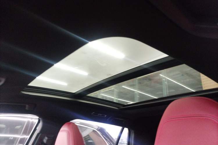 Used Lynk & Co 06 2020 1.5T JinPro model Headliner